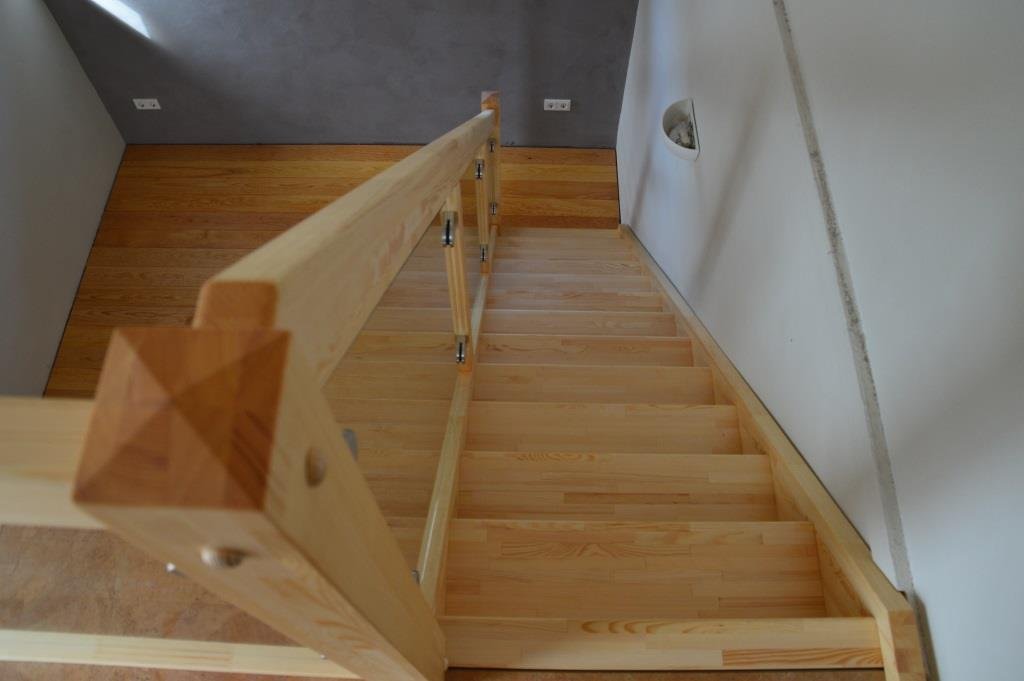 Kiefertreppe Geländerdetail